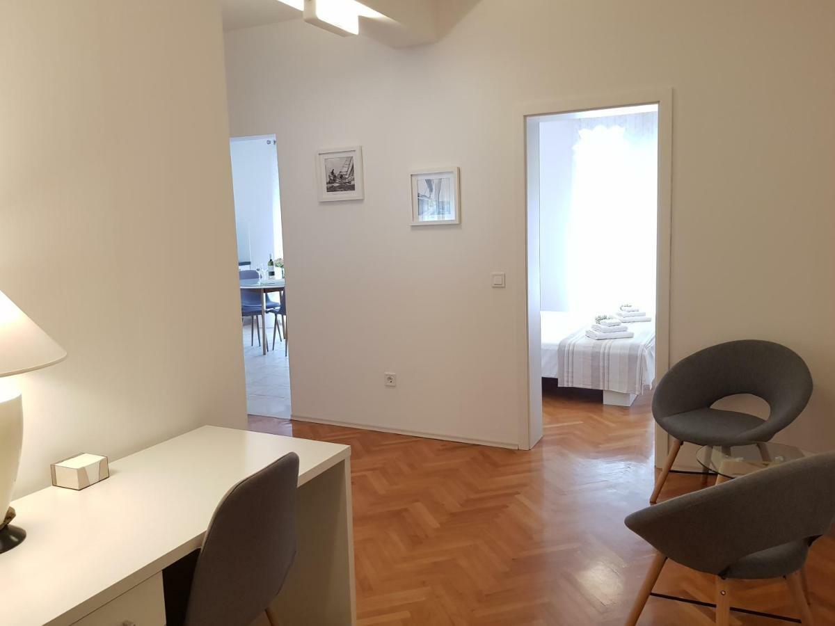 Three Roses Apartment Split Exterior photo